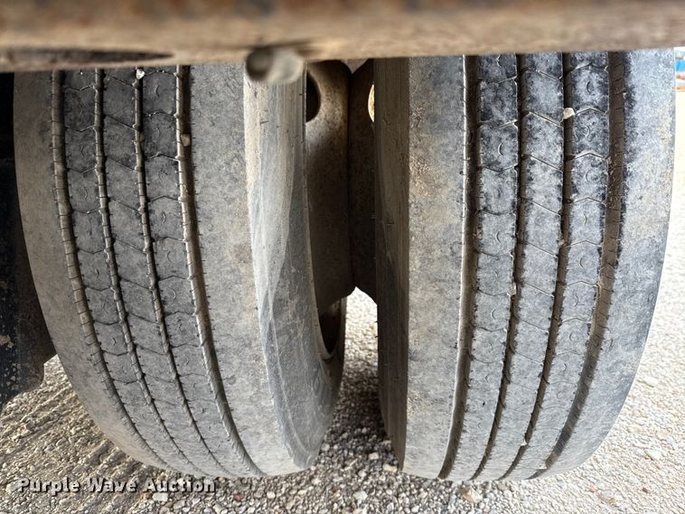 image for item DX5695 2010 Eager Beaver 50GSL-PT lowboy equipment trailer