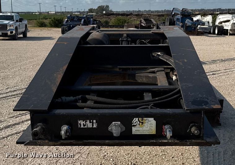 image for item DX5696 2011 Eager Beaver 50GSL-PT lowboy equipment trailer