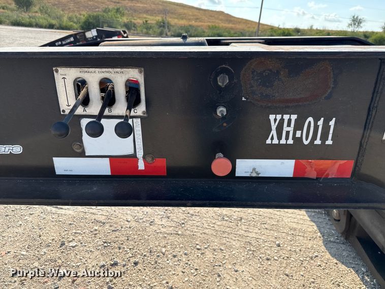 image for item DX5696 2011 Eager Beaver 50GSL-PT lowboy equipment trailer