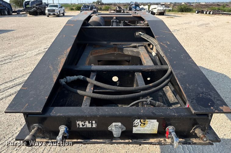 image for item DX5696 2011 Eager Beaver 50GSL-PT lowboy equipment trailer
