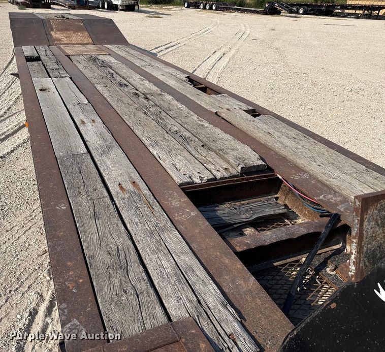 image for item DX5696 2011 Eager Beaver 50GSL-PT lowboy equipment trailer