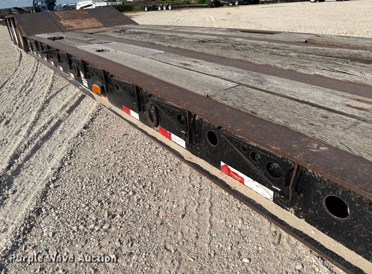image for item DX5696 2011 Eager Beaver 50GSL-PT lowboy equipment trailer