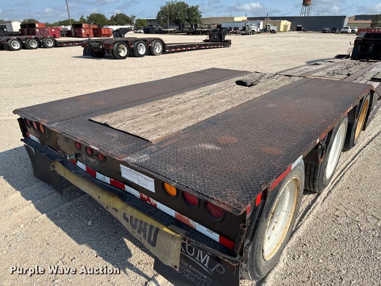 image for item DX5696 2011 Eager Beaver 50GSL-PT lowboy equipment trailer