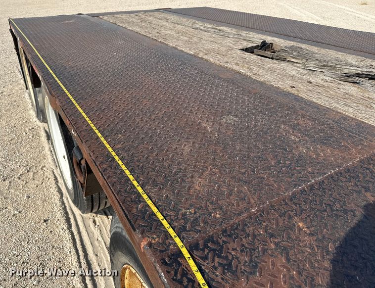 image for item DX5696 2011 Eager Beaver 50GSL-PT lowboy equipment trailer