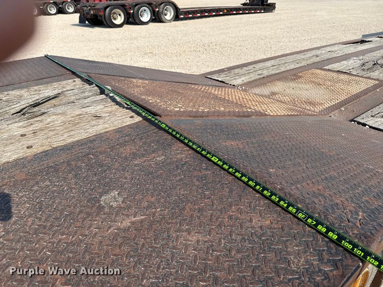 image for item DX5696 2011 Eager Beaver 50GSL-PT lowboy equipment trailer