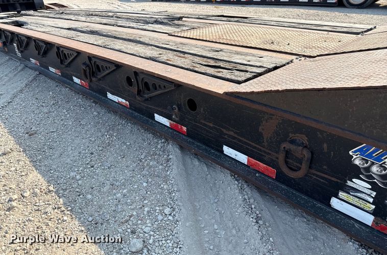 image for item DX5696 2011 Eager Beaver 50GSL-PT lowboy equipment trailer