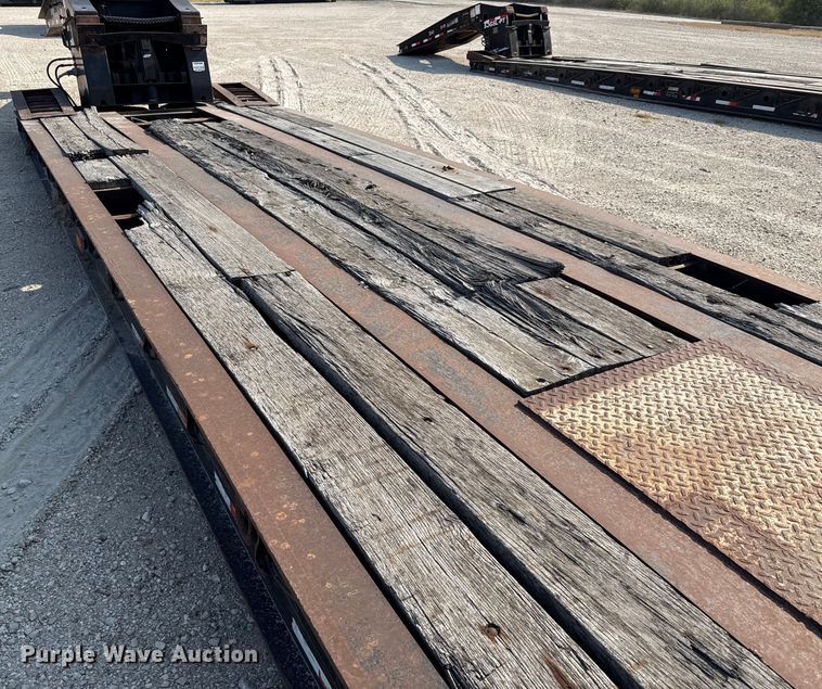 image for item DX5696 2011 Eager Beaver 50GSL-PT lowboy equipment trailer