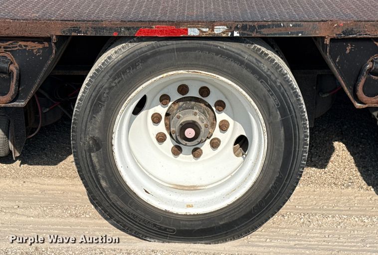 image for item DX5696 2011 Eager Beaver 50GSL-PT lowboy equipment trailer