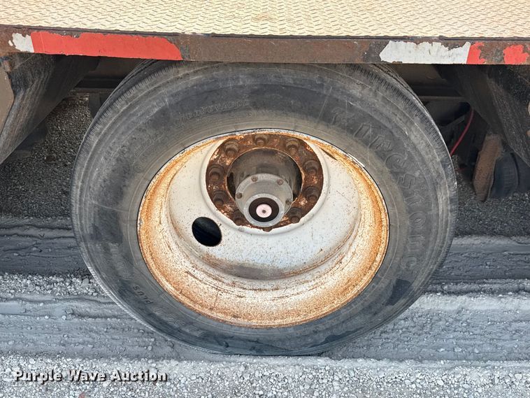 image for item DX5696 2011 Eager Beaver 50GSL-PT lowboy equipment trailer