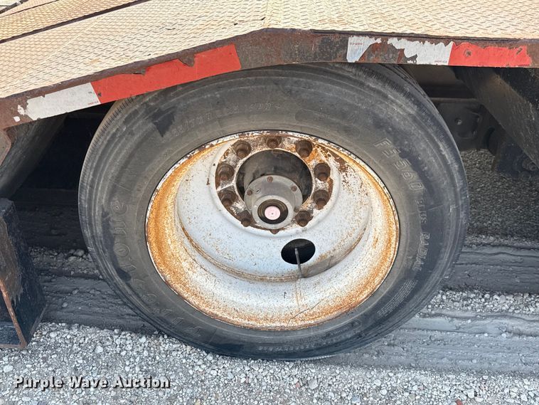 image for item DX5696 2011 Eager Beaver 50GSL-PT lowboy equipment trailer