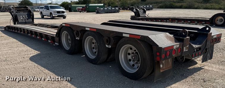 image for item DX5697 2008 Fontaine Magnitude 51 low boy equipment trailer