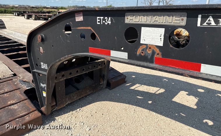 image for item DX5697 2008 Fontaine Magnitude 51 low boy equipment trailer