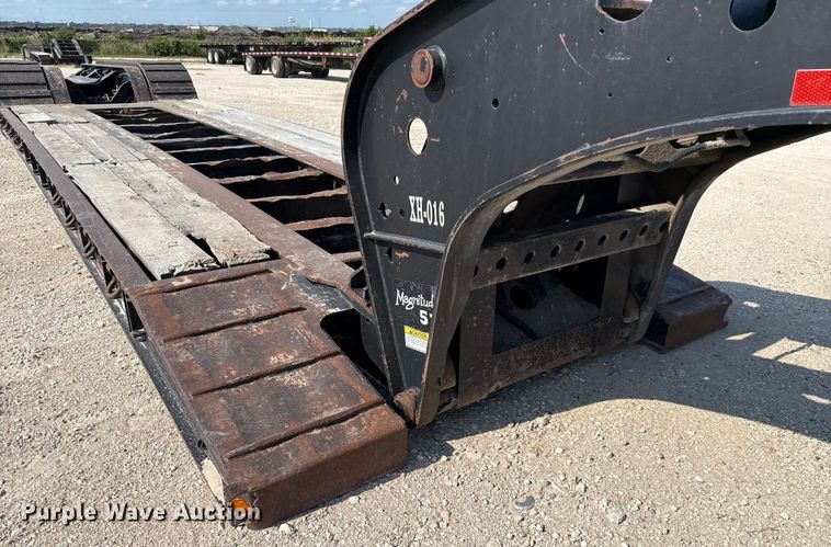 image for item DX5697 2008 Fontaine Magnitude 51 low boy equipment trailer