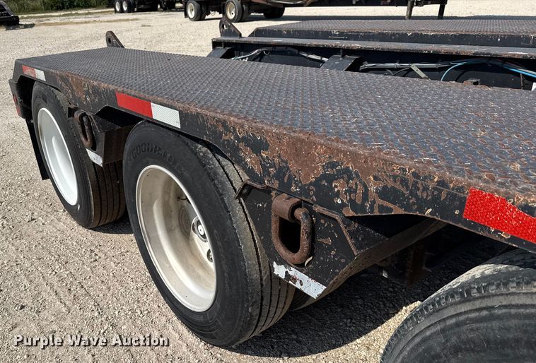 image for item DX5697 2008 Fontaine Magnitude 51 low boy equipment trailer