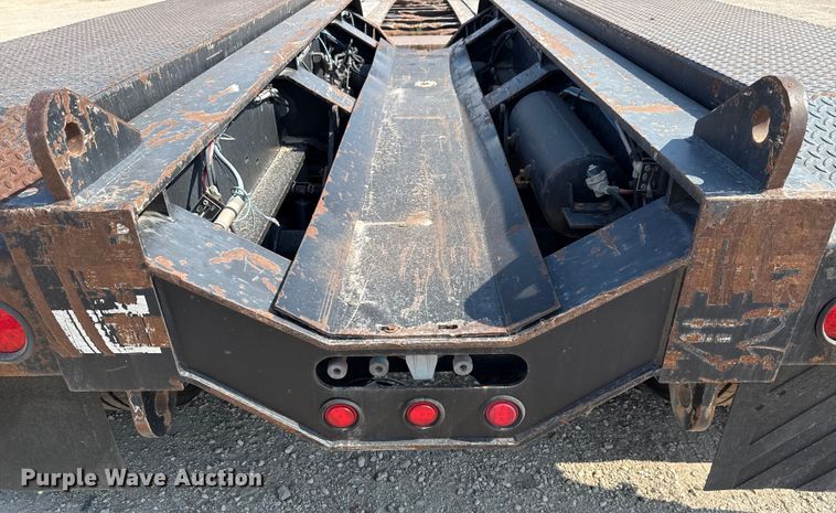 image for item DX5697 2008 Fontaine Magnitude 51 low boy equipment trailer