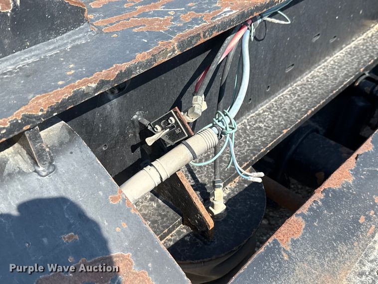 image for item DX5697 2008 Fontaine Magnitude 51 low boy equipment trailer