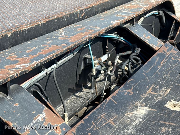 image for item DX5697 2008 Fontaine Magnitude 51 low boy equipment trailer