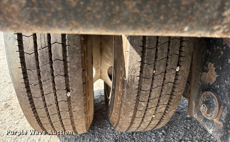 image for item DX5697 2008 Fontaine Magnitude 51 low boy equipment trailer