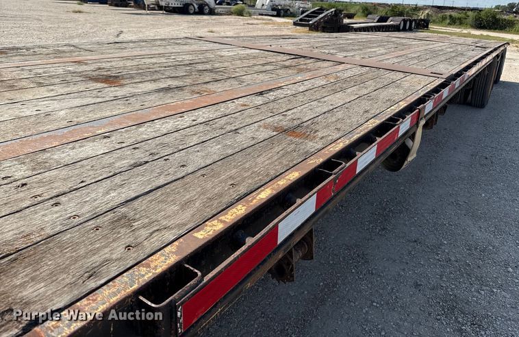 image for item DX5698 2016 Fontaine HCVSD12WSA drop deck trailer