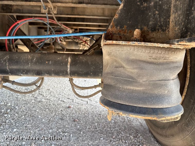 image for item DX5698 2016 Fontaine HCVSD12WSA drop deck trailer