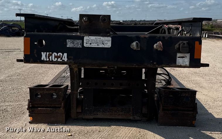 image for item DX5700 2008 Fontaine Magnitude 51 lowboy equipment trailer