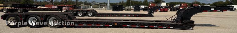 image for item DX5700 2008 Fontaine Magnitude 51 lowboy equipment trailer