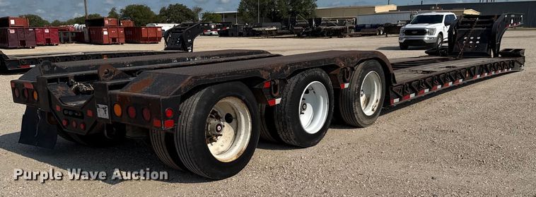 image for item DX5700 2008 Fontaine Magnitude 51 lowboy equipment trailer