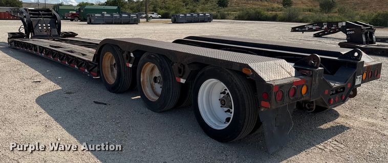 image for item DX5700 2008 Fontaine Magnitude 51 lowboy equipment trailer