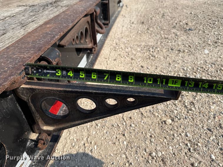 image for item DX5700 2008 Fontaine Magnitude 51 lowboy equipment trailer