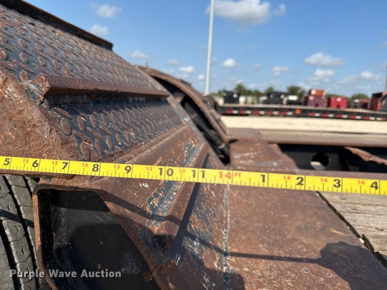 image for item DX5700 2008 Fontaine Magnitude 51 lowboy equipment trailer