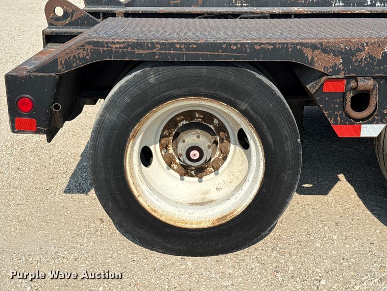 image for item DX5700 2008 Fontaine Magnitude 51 lowboy equipment trailer