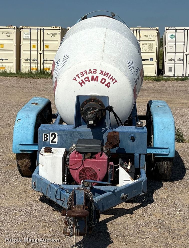 image for item DX5716 Concrete mixer trailer