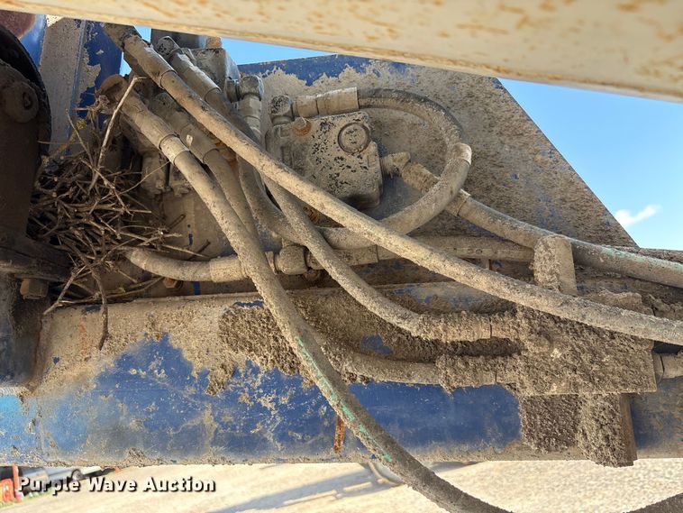 image for item DX5716 Concrete mixer trailer