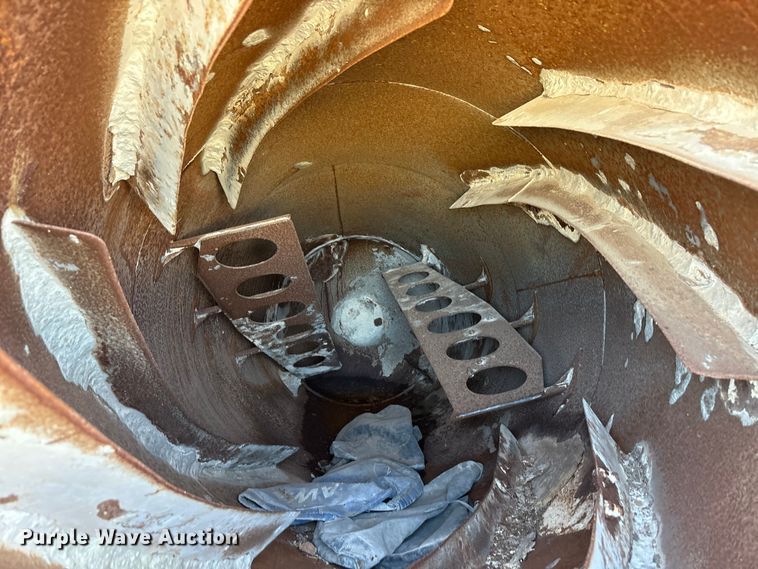 image for item DX5716 Concrete mixer trailer