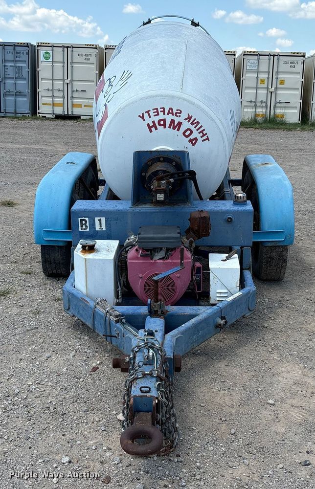 image for item DX5718 Concrete mixer trailer