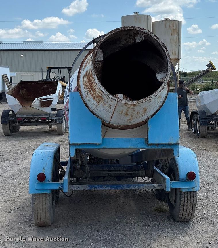 image for item DX5718 Concrete mixer trailer