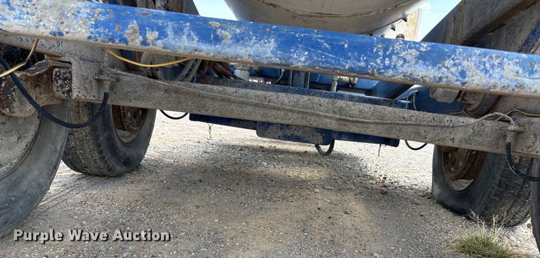 image for item DX5718 Concrete mixer trailer