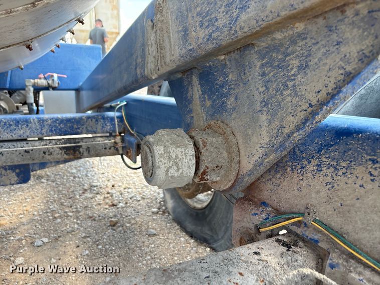 image for item DX5718 Concrete mixer trailer