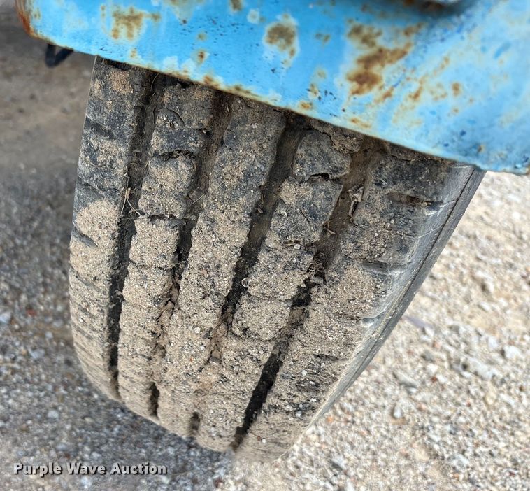 image for item DX5718 Concrete mixer trailer