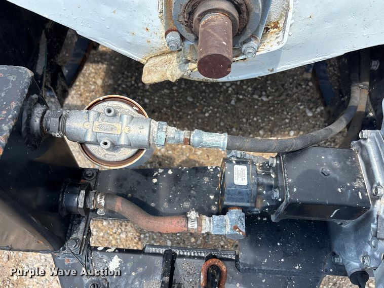 image for item DX5719 Concrete dump trailer