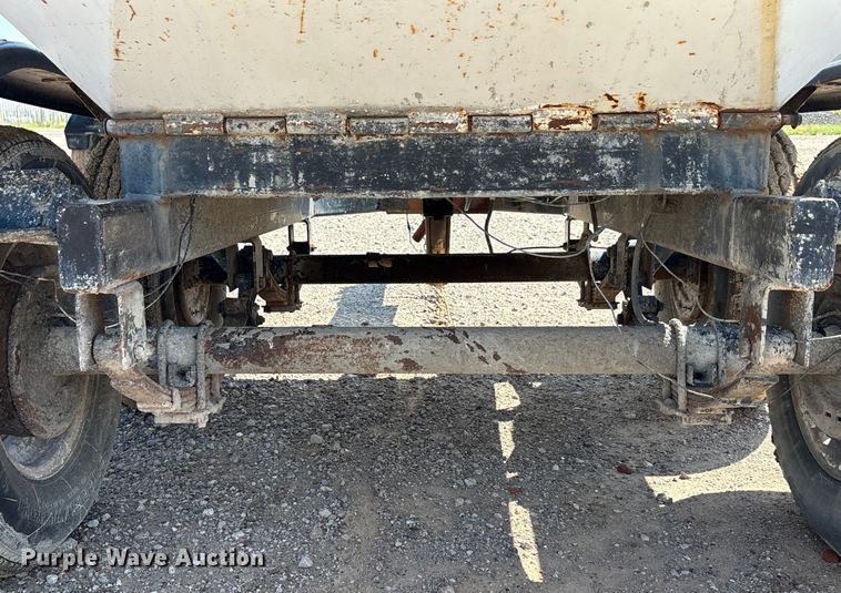 image for item DX5721 Concrete dump trailer