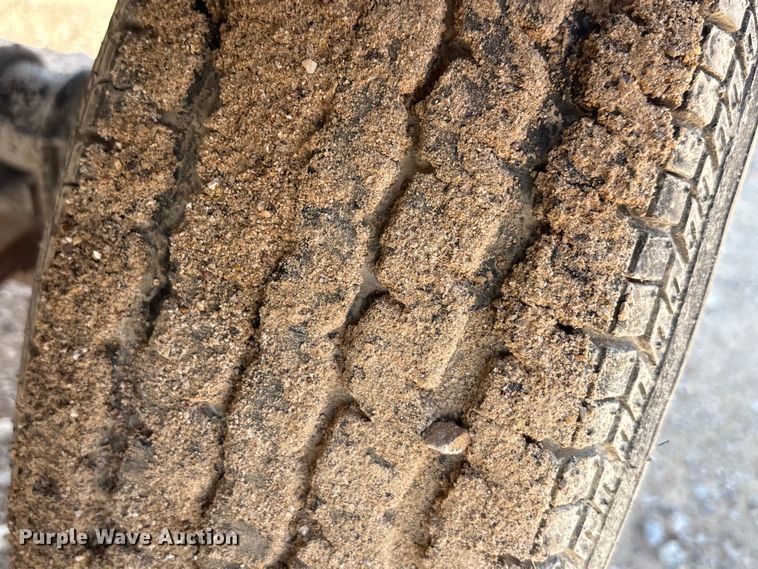 image for item DX5721 Concrete dump trailer