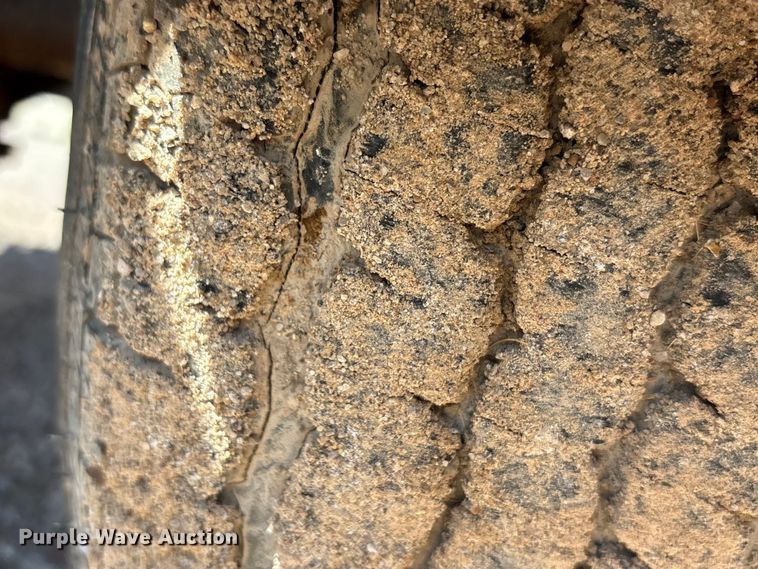 image for item DX5721 Concrete dump trailer