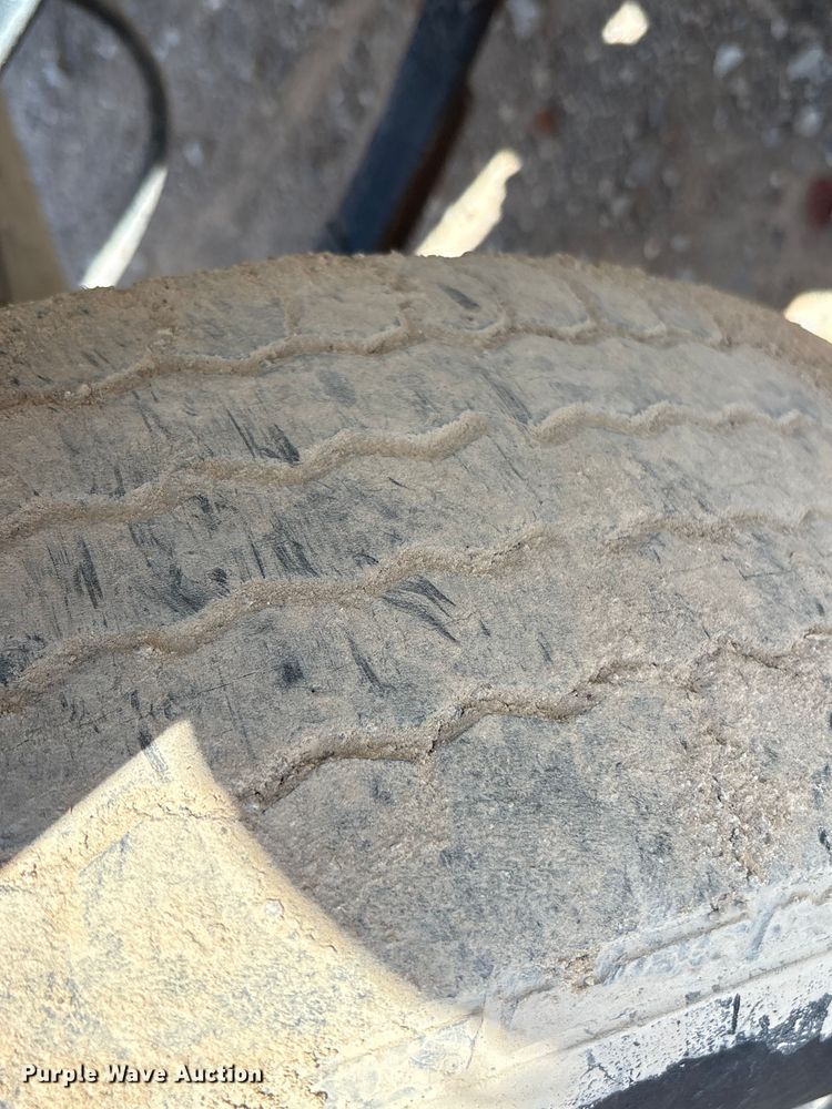 image for item DX5721 Concrete dump trailer