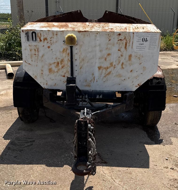 image for item DX5722 Concrete dump trailer