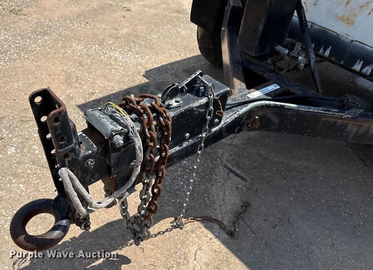 image for item DX5722 Concrete dump trailer