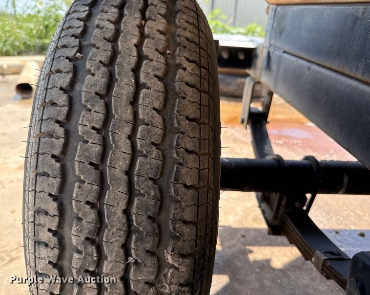 image for item DX5722 Concrete dump trailer