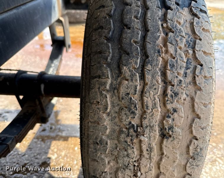 image for item DX5722 Concrete dump trailer