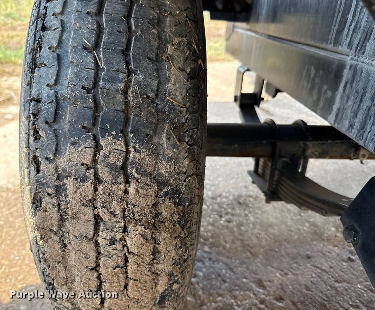 image for item DX5722 Concrete dump trailer