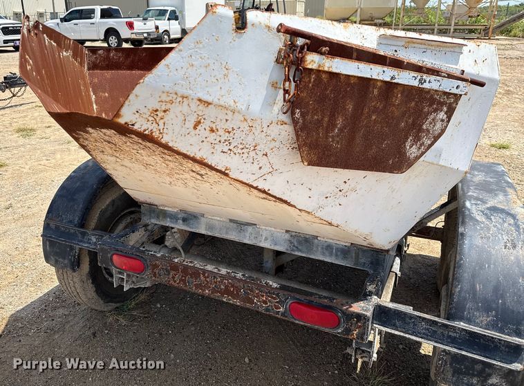 image for item DX5723 Concrete dump trailer